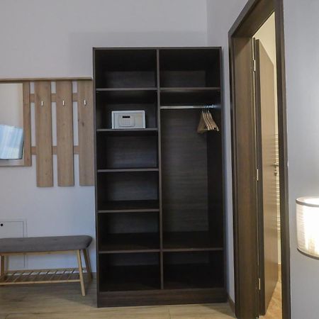 Premium City Centre Bedrooms Presov Exterior photo